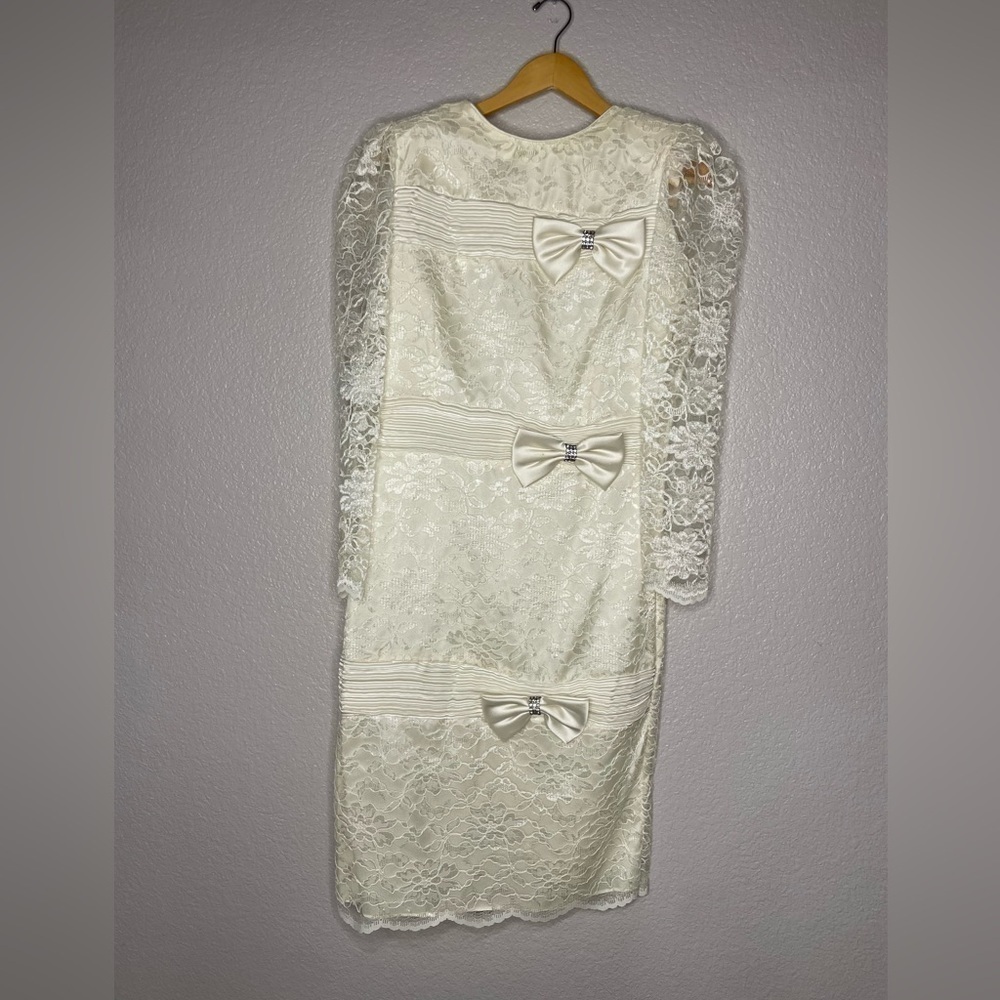 Womens Vintage Lace Wedding Dress Size 8
